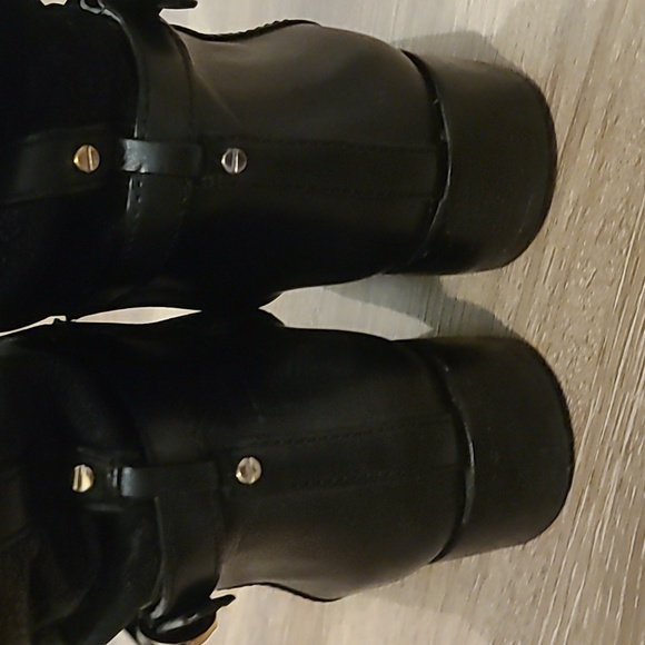 Tory Burch Marlene Riding boot 8.5, black leather with pebbled shaft. - Picture 4 of 13